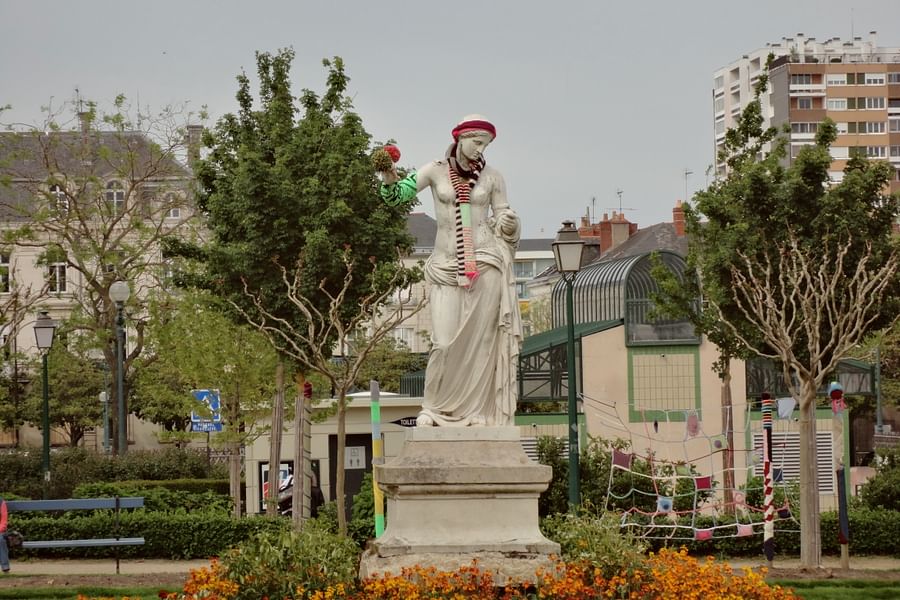 yarn bombed sculptures